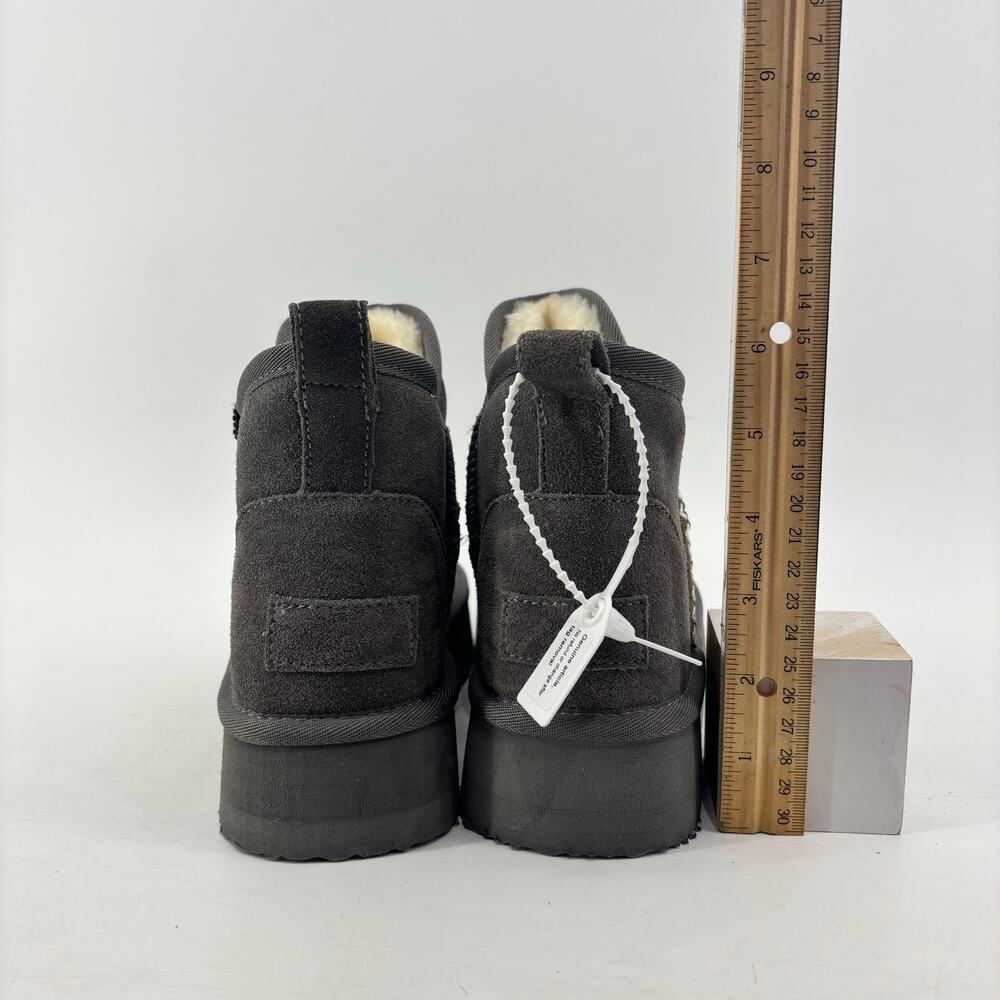 Women’s Suede Booties Size 7 Gray Genuine Leather Winter Comfort - Picture 6 of 12